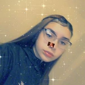 Meet your Posher, Thalia